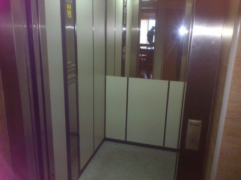 Carisa Olympic Court Apartment Larnaca Phòng bức ảnh