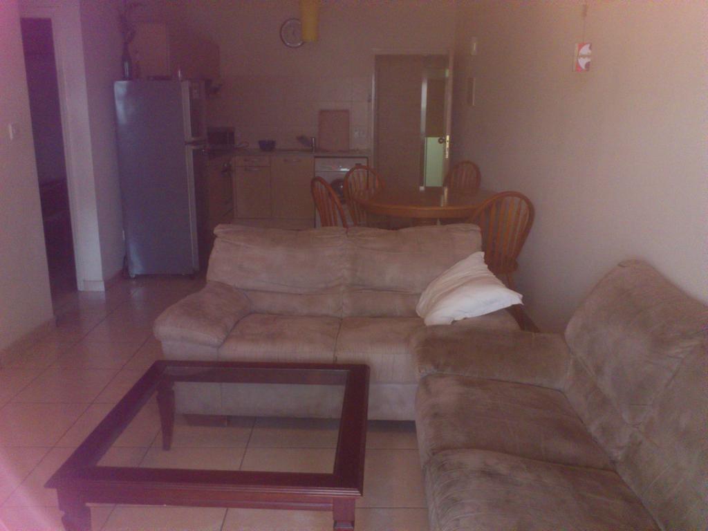 Carisa Olympic Court Apartment Larnaca Phòng bức ảnh
